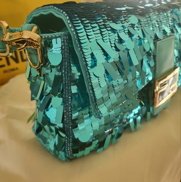 I have the FIRST 25th Anniversary Fendi Baquette Sweet! - Picture 13 of 16